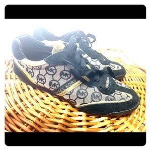 Micheal kors shoes, size 7.5